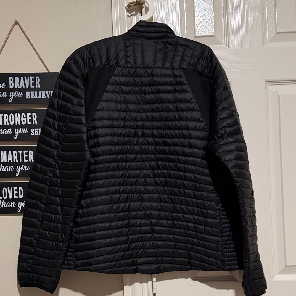 Eddie Bauer Men's First Ascent Black Puffer Jacket - Picture 5 of 8